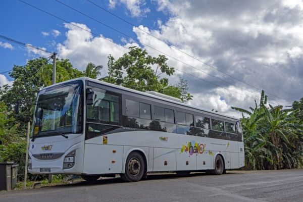 Transport scolaire à Mayotte : le Département de Mayotte revendique "un bilan très positif”