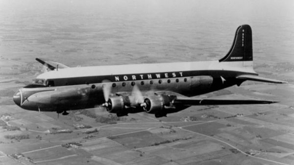 Crash du vol 2501: soixante-quinze ans plus tard, une quête sans fin pour retrouver l'avion disparu