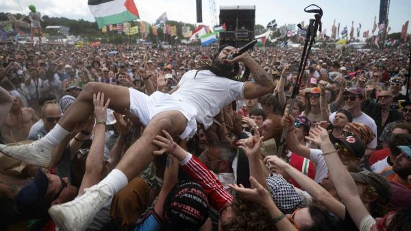 Propos des groupes de rap Bob Vylan et Kneecap contre Israël à Glastonbury: la police britannique ouvre une enquête