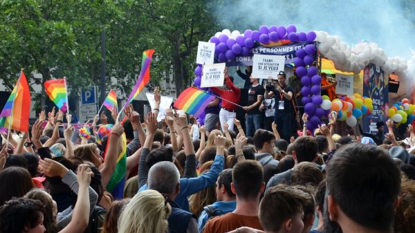 Le groupe « gay patriote » Eros veut s'incruster à la Pride parisienne