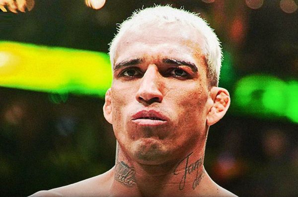 Charles Oliveira réagit à sa défaite par KO contre Ilia Topuria à l'UFC 317