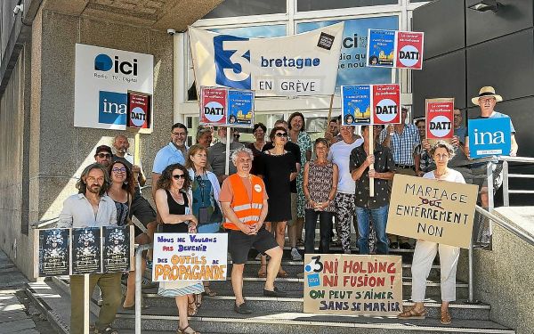 Réforme de l'audiovisuel public : des salariés de France 3, d'Ici et de l'Ina en grève en Bretagne