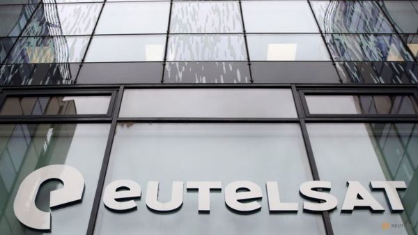 Eutelsat obtient une licence de 15 ans pour opérer le service OneWeb en Angola