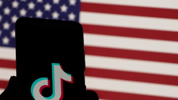 L'avenir de TikTok aux États-Unis : Qui sont les acheteurs prêts à tout pour sauver l'appli