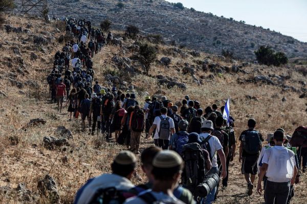 Nouvelles attaques de colons israéliens contre des soldats israéliens en Cisjordanie (AFP)