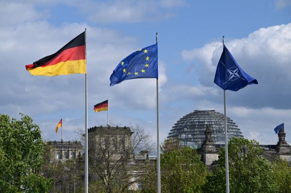 Otan : les pays de l'UE devront dépenser 1350 milliards de dollars par an à partir de 2035