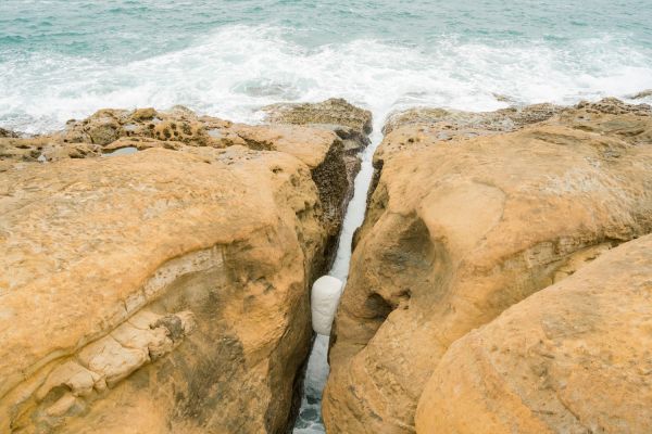 Une faille géante se déplace dans l'Atlantique : les scientifiques redoutent un tsunami