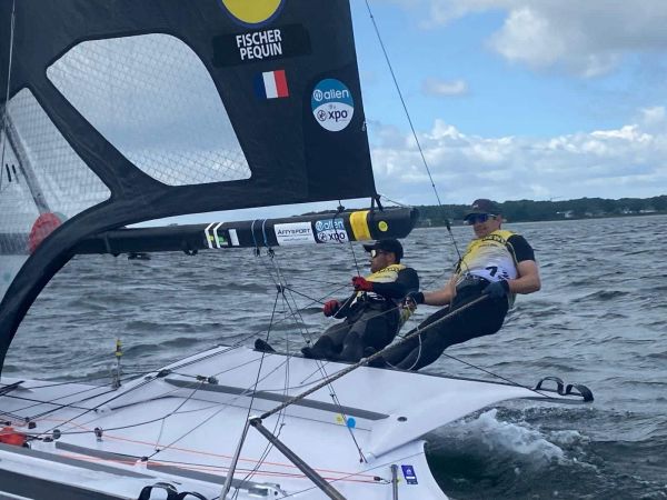 Voile Olympique. Erwan Fischer et Clément Péquin en or en 49er sur la semaine de Kiel