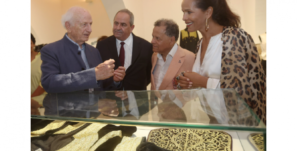 Elle propose un dialogue sensible entre mémoire  et modernité: Exposition «Caftan d'hier, regard d'aujourd'hui» au Musée National  de la Parure à Rabat