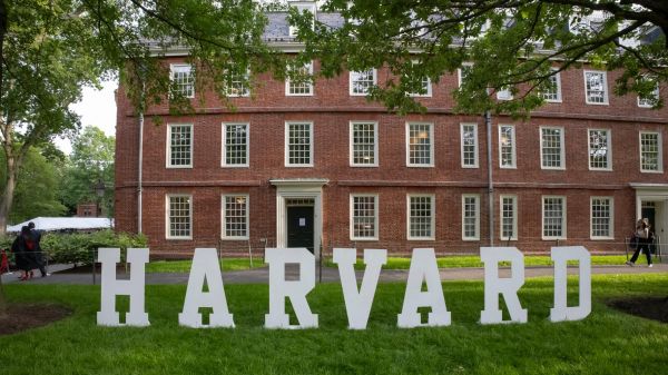 Le gouvernement Trump revient à la charge contre Harvard avec des accusations très graves
