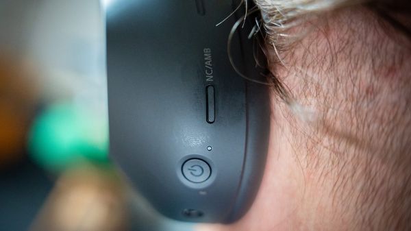 Une faille majeure dans des écouteurs populaires exposerait des millions à du piratage.