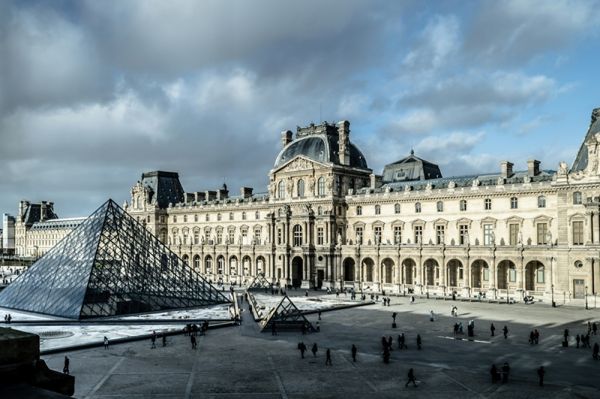 Lancement d’un concours d’architecture pour le Louvre