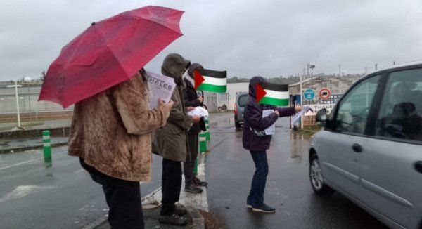 Action devant Thalès à Vendôme contre la vente d'armes à Israël