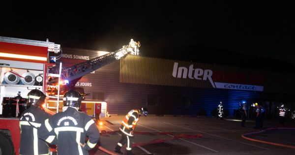 Vosges. Incendie de l'Intermarché à Rupt-sur-Moselle : la piste accidentelle privilégiée et une fermeture en attendant l'expert