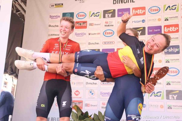 « On va enfin revoir ce maillot dans le peloton » : Justine Ghekiere sacrée en Belgique