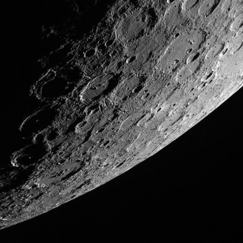 Et si les astronomes avaient enfin retrouvé les météorites perdues de Neptune ?
