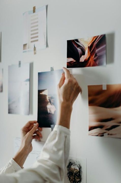 Personnaliser ses murs : 7 idées déco simples
