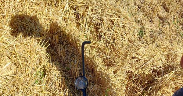 Baigneux-les-Juifs. Il découvre une loupe installée en plein soleil dans son champ, un incendie évité