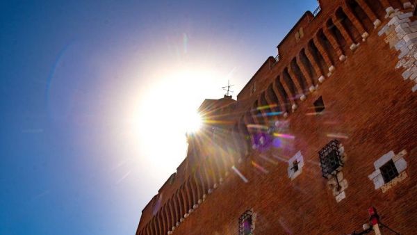 Canicule : "Ce mardi 1er juillet, on attend 35° sur le littoral et entre 37° et 39° dans le proche intérieur avec un risque orageux en montagne"