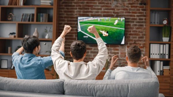 IPTV : ce que vous risquez en regardant la Ligue 1 sur un site de streaming pirate