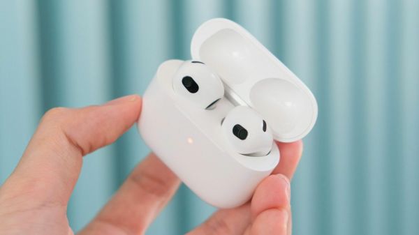 AirPods : la traduction en direct, c’est pour très bientôt