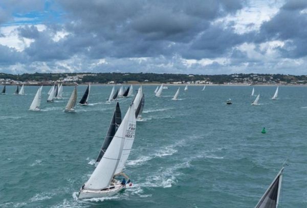 Tour des Ports de la Manche 2025 : l'esprit de la régate allié à la découverte côtière