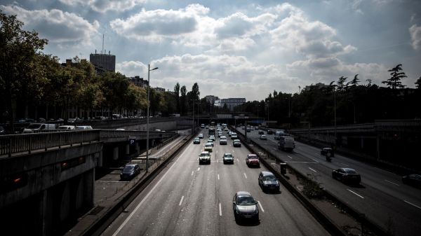 Vigilance rouge canicule : des restrictions de circulation imposées en Île-de-France pour ce mardi
