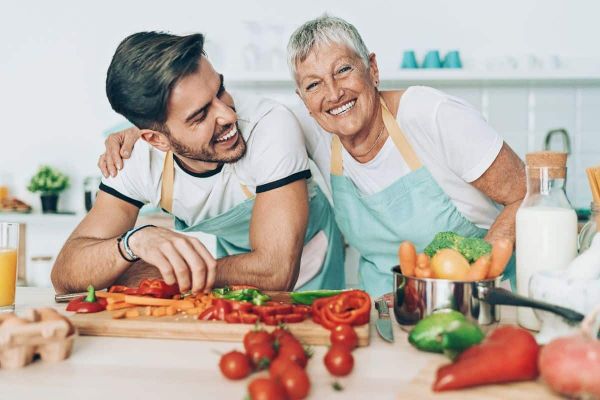 Vivre chez ses parents une fois adulte limiterait sérieusement cette compétence clé, une étude révèle des chiffres qui interpellent