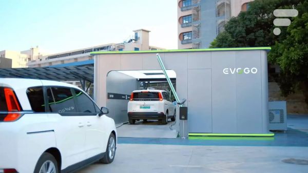 La "recharge” des voitures électriques en 3 minutes arrive officiellement en Europe : pourquoi cette annonce risque de décevoir