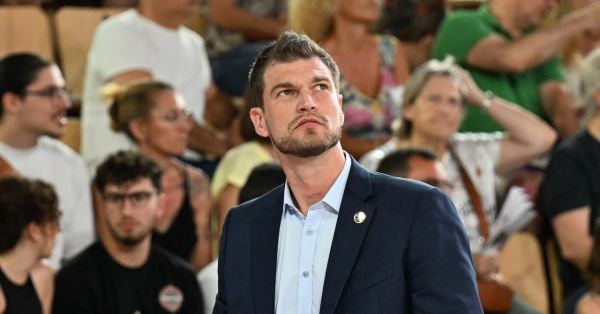 Basket – Paris : Le départ de Splitter officialisé, Hayes rejoint Monaco