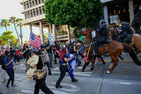 Los Angeles poursuivie par l'administration Trump pour sa politique «sanctuaire» envers les immigrés sans-papiers