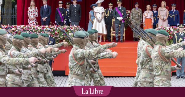 Chers jeunes de 18 ans, la Défense et le ministre Francken vous écrivent