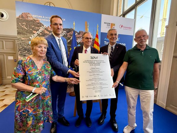 À Toulon, les nouvelles rames de TER opérées par Transdev promettent "une meilleure offre de service"
