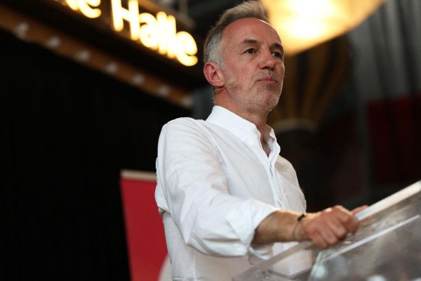 Municipales à Paris : les socialistes désignent Emmanuel Grégoire contre le candidat d'Anne Hidalgo