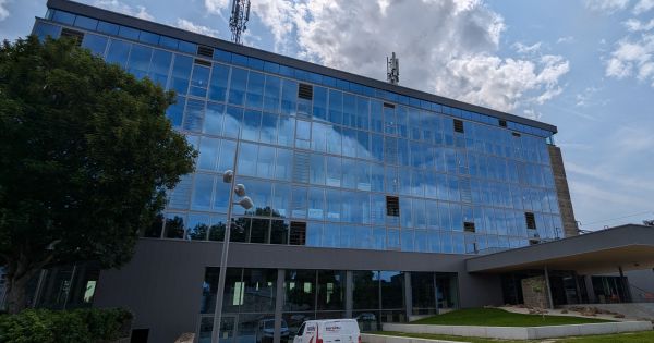 La radio Bretagne 5 s'installe à Saint-Brieuc et étend sa diffusion en Dab +