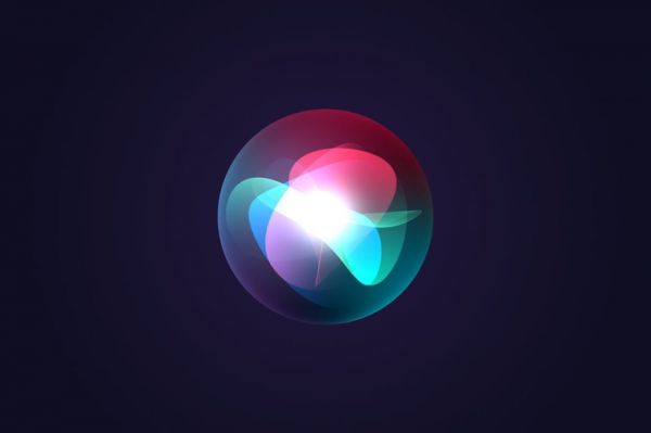 Apple pourrait confier l'avenir de Siri à Claude ou ChatGPT
