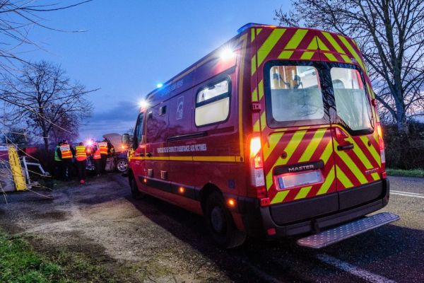 Un homme tué dans une collision entre un poids-lourd et une moto
