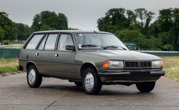 Pourquoi le prix de cette Peugeot d'occasion explose ? Attendez de connaître le nom de son ancien propriétaire