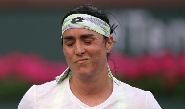 « Je ne m'attendais pas à ne pas me sentir bien », Jabeur donne de ses nouvelles après son abandon à Wimbledon