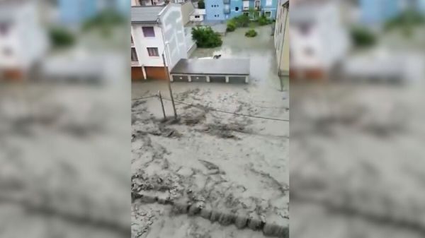 Canicule : les images impressionnantes des crues en Maurienne engendrées par de violents orages