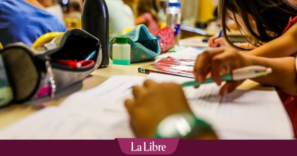 Des écoles demandent de récupérer les enfants à midi: "Il a fait 31 degrés en classe. Les élèves ont eu des nausées, certains ont saigné du nez"