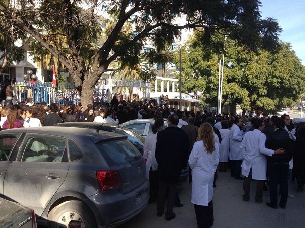 Médecins résidents en Tunisie : Le bras de fer se poursuit avec le ministère de la Santé