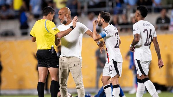 Manchester City: "C'est une blague?", la grosse colère de Pep Guardiola contre l'arbitre lors de la défaite contre Al Hilal