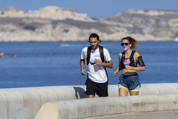 Canicule : alimentation, sport, sommeil, on adapte ses habitudes !