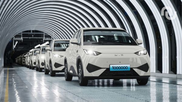 BYD explose un record historique vieux de 50 ans avec sa citadine électrique