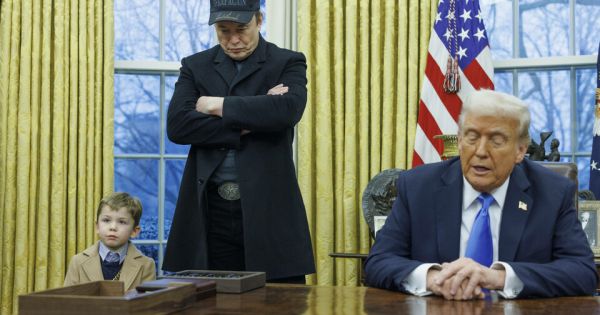 Trump attaque violemment les voitures électriques d'Elon Musk