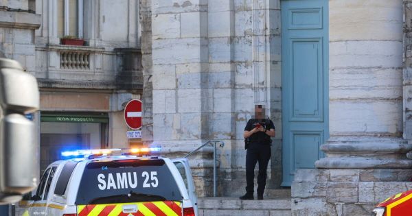 Doubs. Un SDF retrouvé mort au centre-ville de Besançon, devant l'église Saint-Pierre