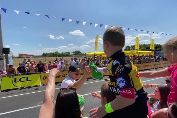 Tour de France 2025. "On vit Tour de France pendant un mois" : ils s'apprêtent à sillonner la France au cœur de la caravane publicitaire