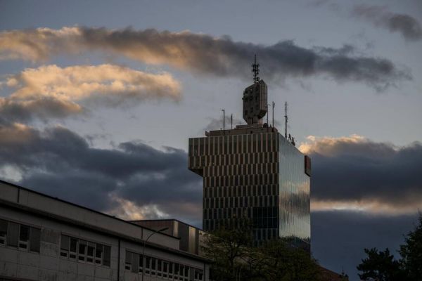 La Fondation Hans Wilsdorf en bonne voie pour acquérir la tour RTS à Genève et y créer un centre dédié aux médias