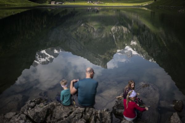 Plutôt montagne que plage: les Suisses apprécient les vacances au pays